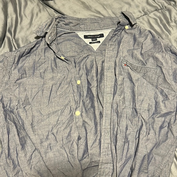 Tommy Hilfiger button down - Picture 1 of 2